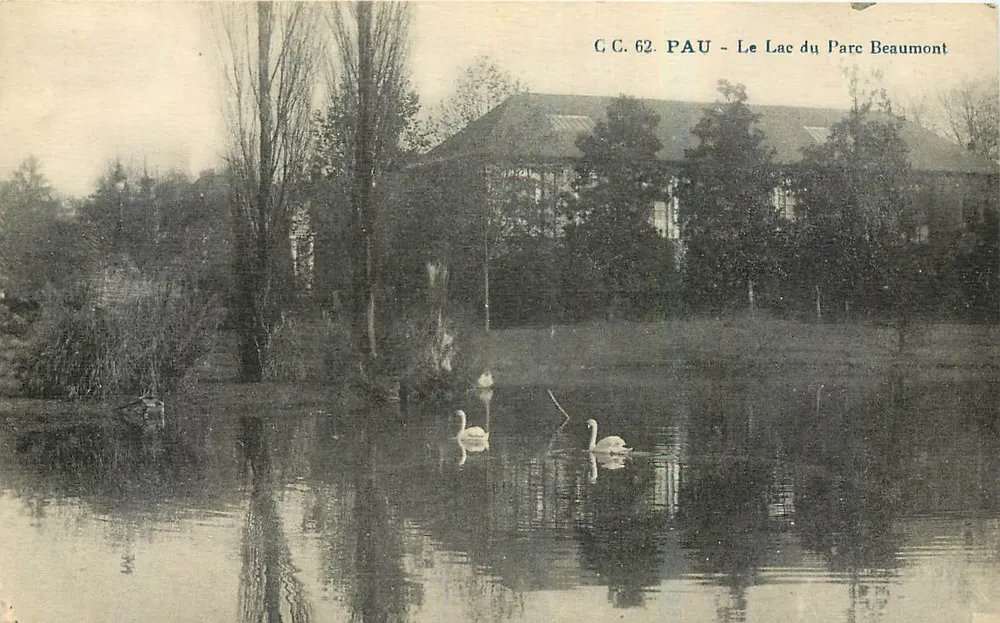 Pau - O Lago do Parc Beaumont — C.C. 62 — editor Carrachy, Pau - Frente