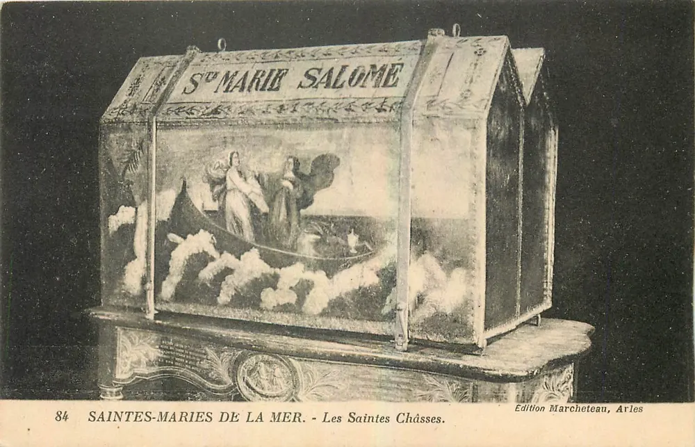 Saintes-Maries-de-la-Mer — As Santas Relíquias — Edição Marcheteau, Arles - Frente