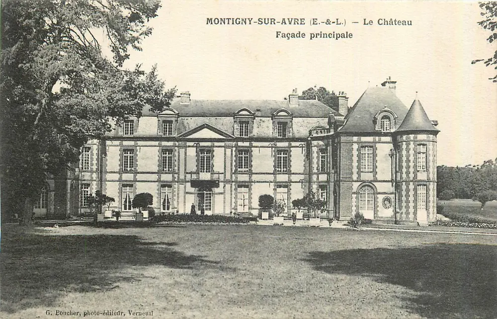 Montigny-sur-Avre (E.&L.) — Le Château — Façade principale — G. Bonchier, photo-éditeur, Verneuil - Recto