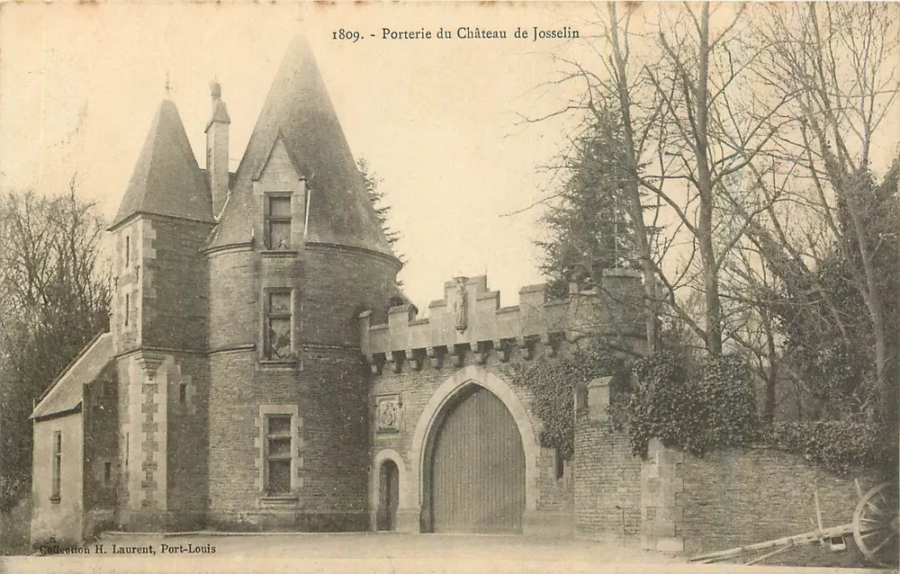 Portaria do Castelo de Josselin — 1809 — Coleção H. Laurent, Port-Louis - Frente