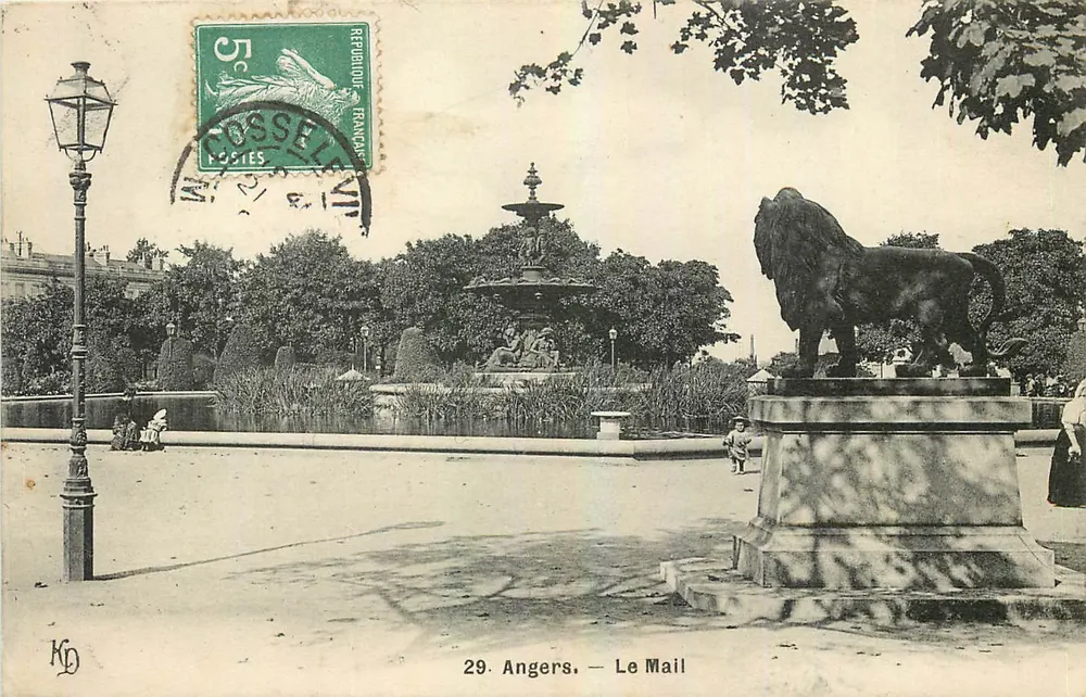 Angers — Le Mail — KD - Frente