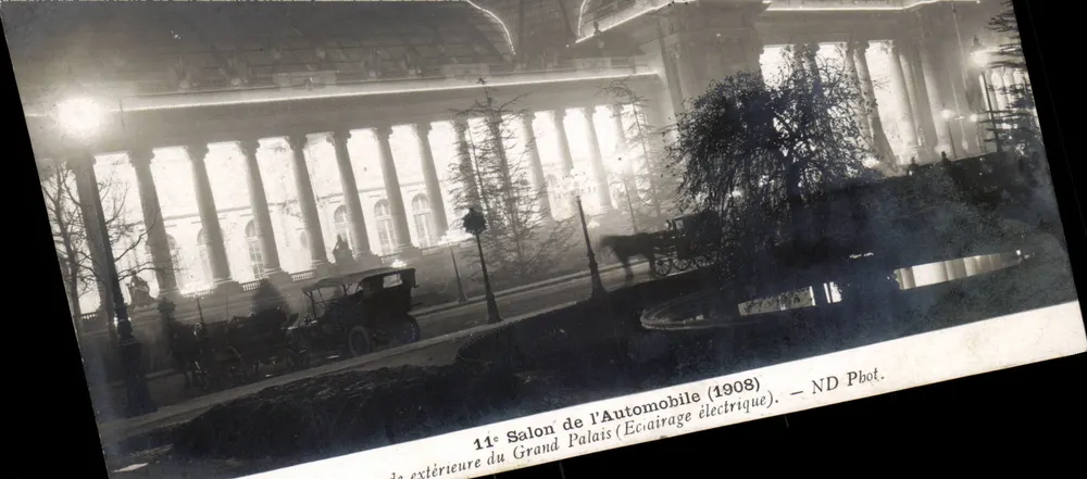 Exterieur du Grand Palais — 11e Salon de l'Automobile (Éclairage électrique) — ND Phot. (1908) - Recto