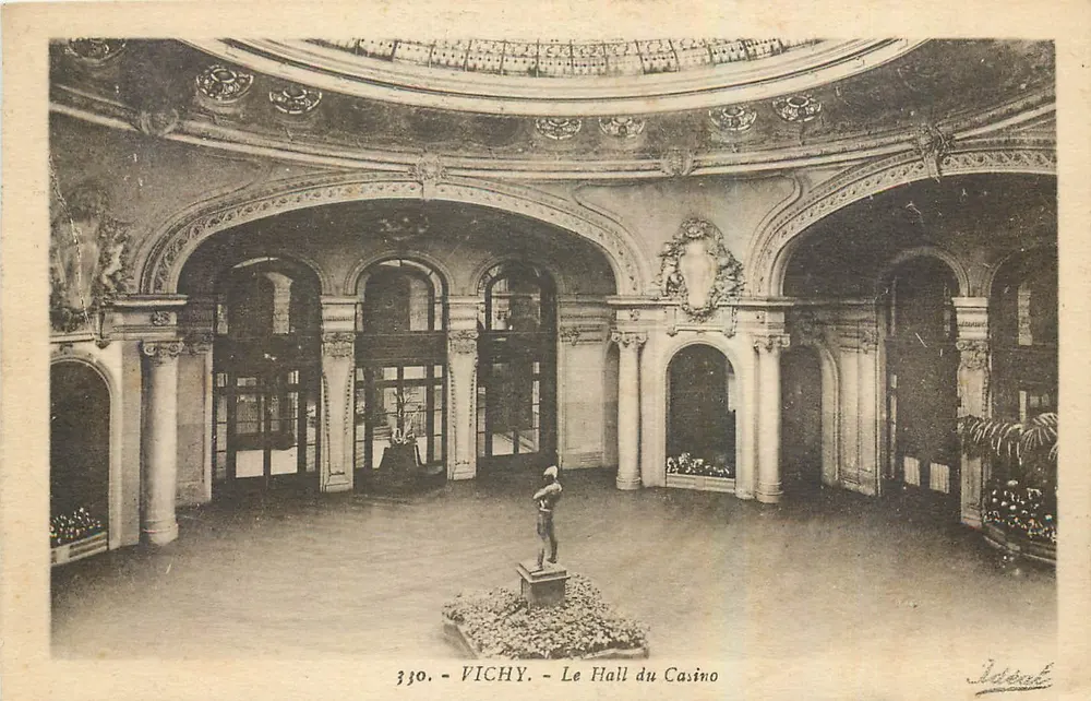 Vichy — O Salão do Cassino — Edição Ideal, n° 330 - Frente