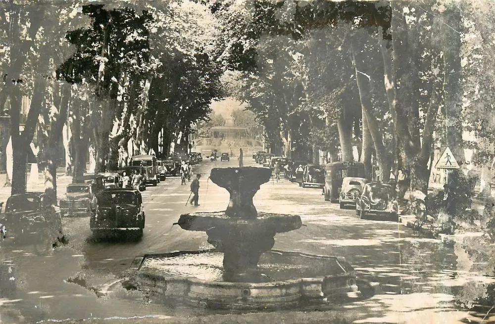 A Fontaine de la Fontaine — Aix-en-Provence — Edições S.E.P.T. - Nice - Frente
