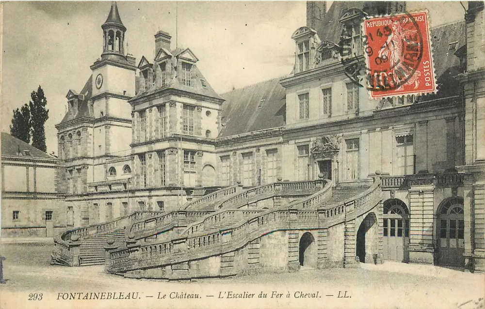 Fontainebleau — Le Château — L'Escalier du Cheval — LL. — n° 293 - Recto