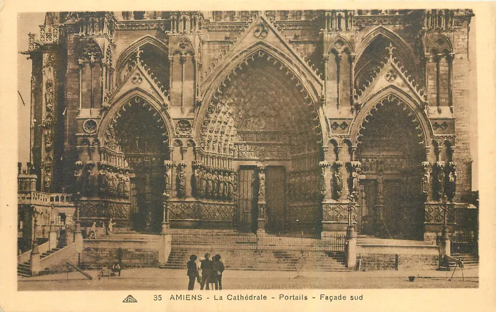 Amiens - A Catedral - Portais - Fachada sul - Frente