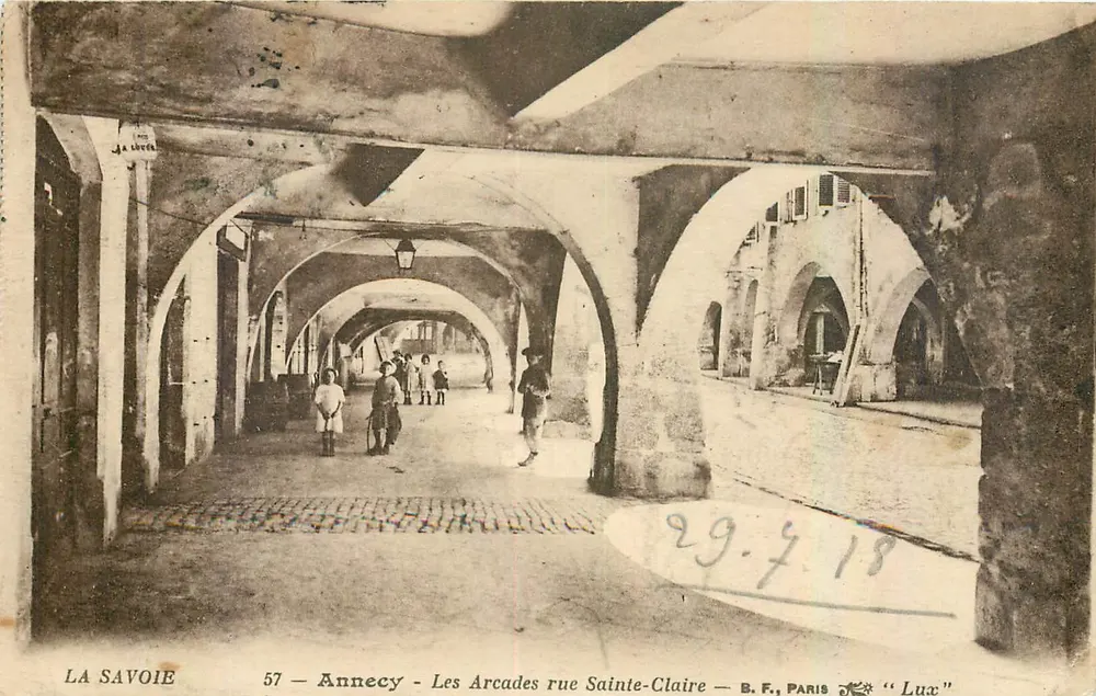 Annecy — Les Arcades rue Sainte-Claire — B.F., Paris - Recto