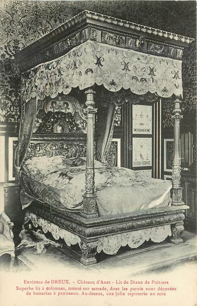 Umgebung von DREUX — Schloss Anet — Bett von Diane de Poitiers - Vorderseite