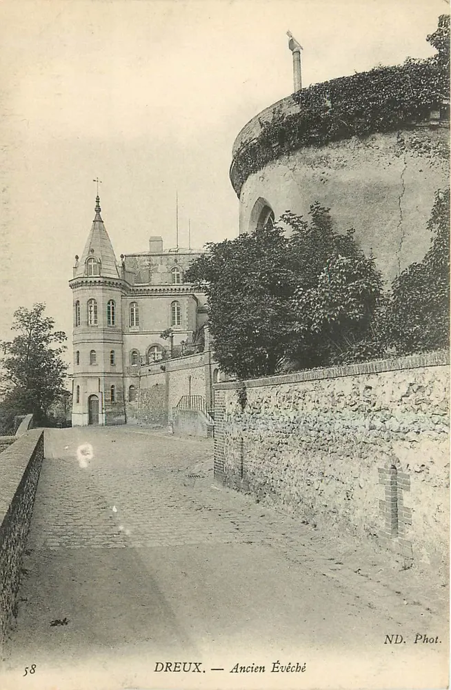 Dreux — Antigo Bispo — ND. Fot. n°58 - Frente