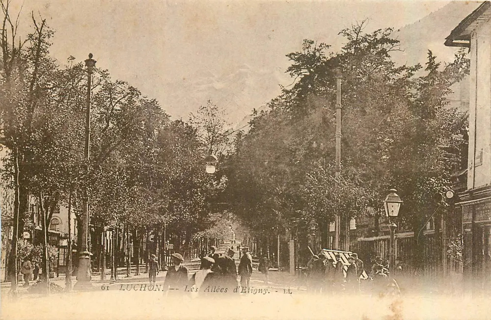 Luchon — Les Allées d'Etigny — 61 - Frente