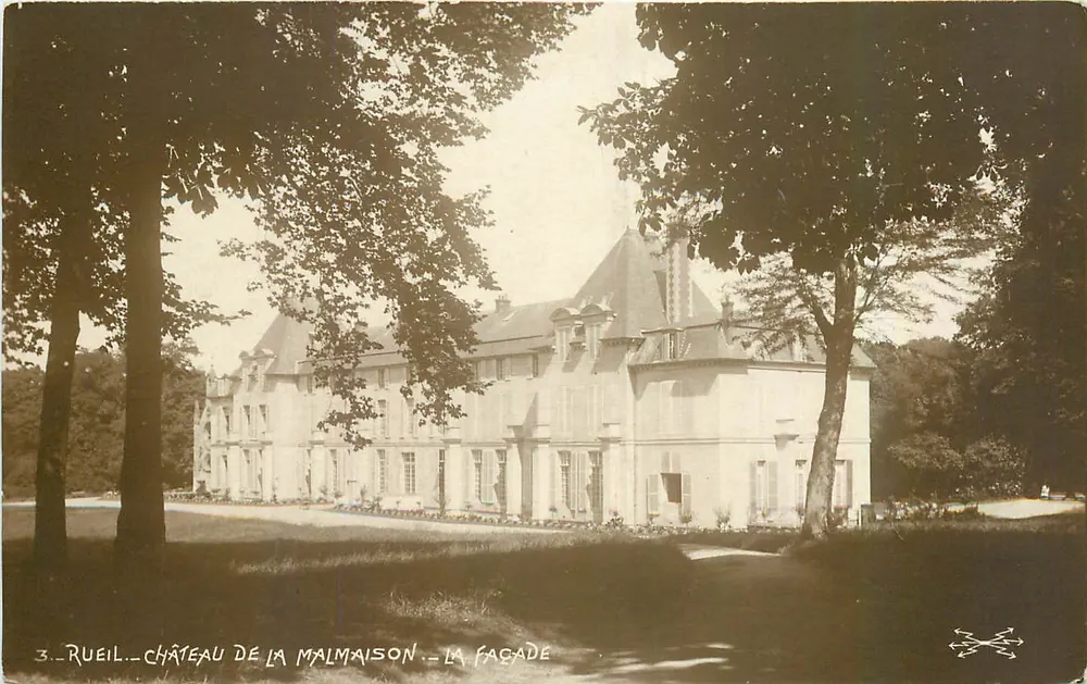 Rueil - Castelo de La Malmaison - A fachada - Frente