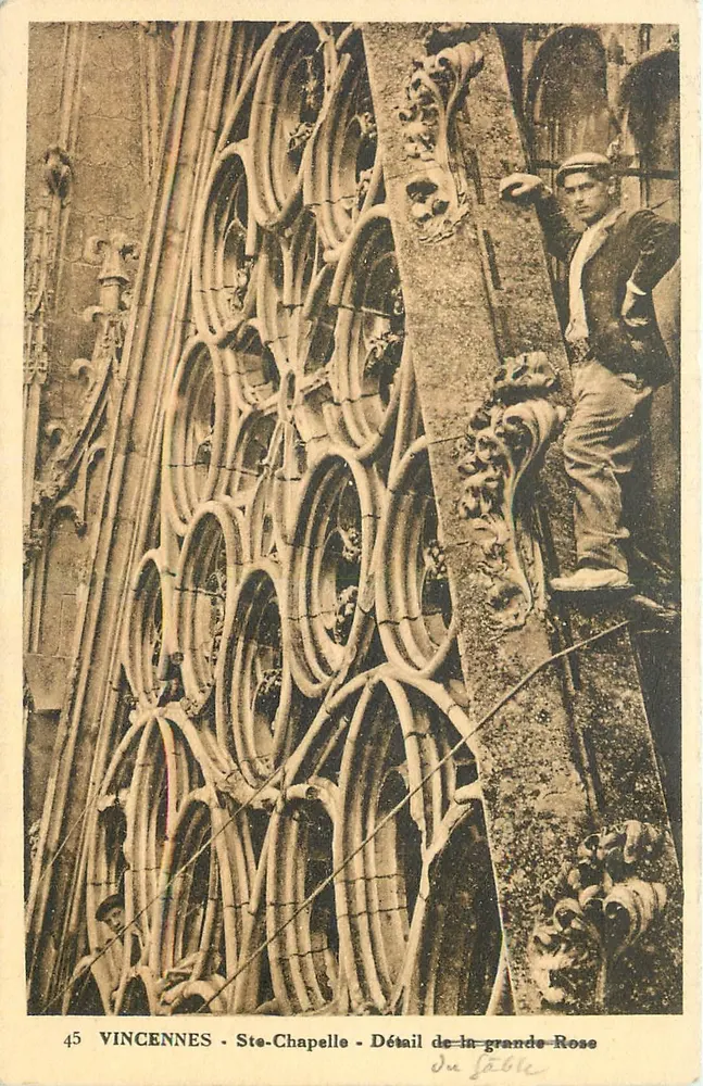 Vincennes - Ste-Chapelle - Detail der großen Rose - Vorderseite