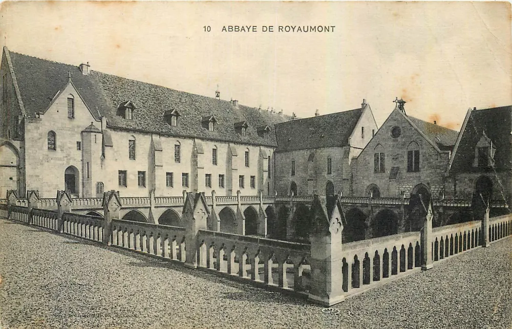 Abadia de Royaumont — vista do claustro — editor anônimo, n° 10 - Frente