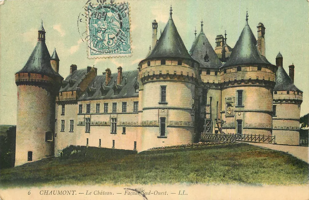 Chaumont — O Castelo — Fachada Sudoeste — LL. - Frente