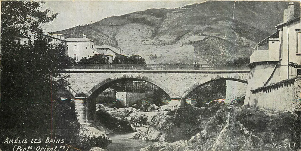 Amélie-les-Bains — Ponte sobre um curso d'água — MS & Cie - Frente