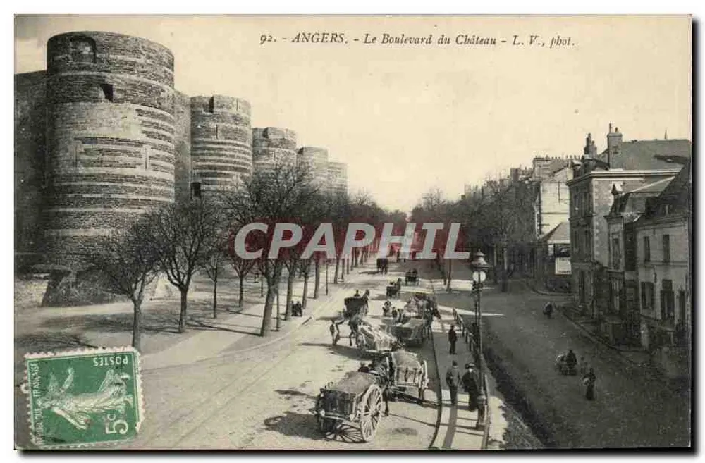 Angers - O Boulevard do Castelo — L. V., fot. — n° 92 - Frente