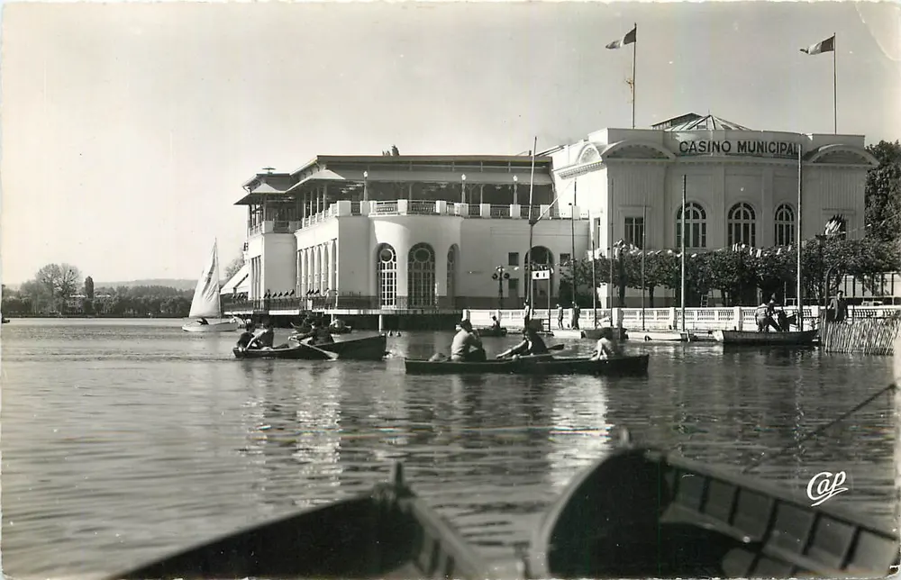 Enghien-les-Bains — Canoa sul Lago — Casinò Municipale — Cap - Recto