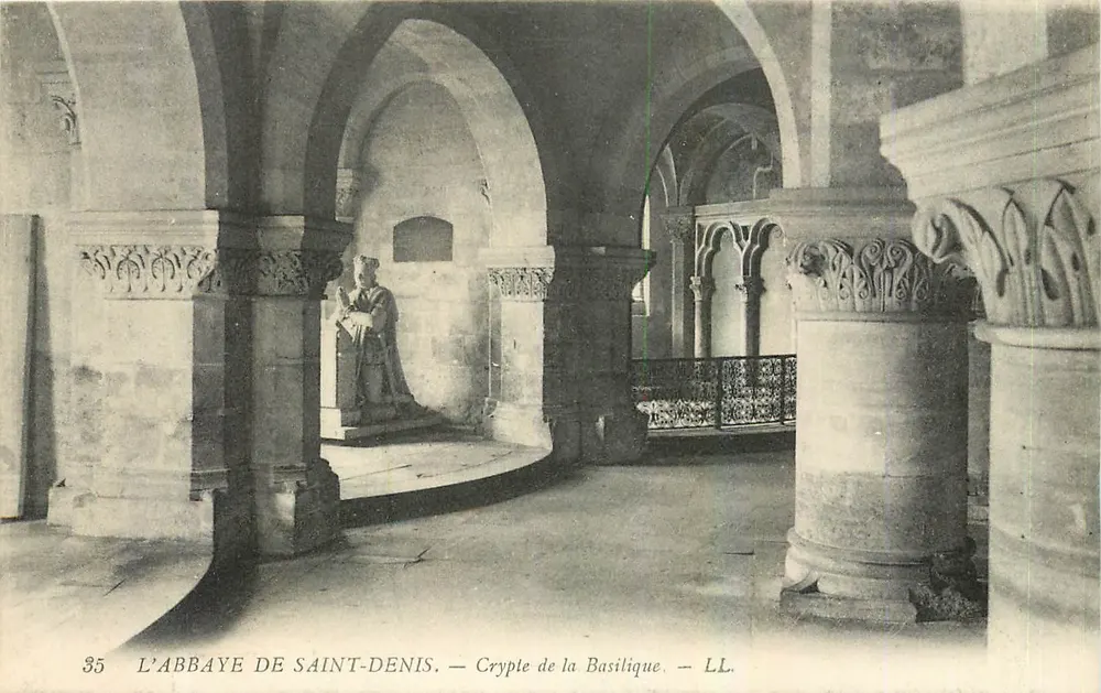 A ABBADIA DE SAINT-DENIS — Cripta da Basílica — LL. — N° 35 - Frente