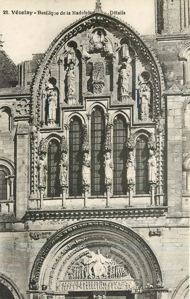 Vézelay - Basílica da Madeleine - Detalhes - Frente