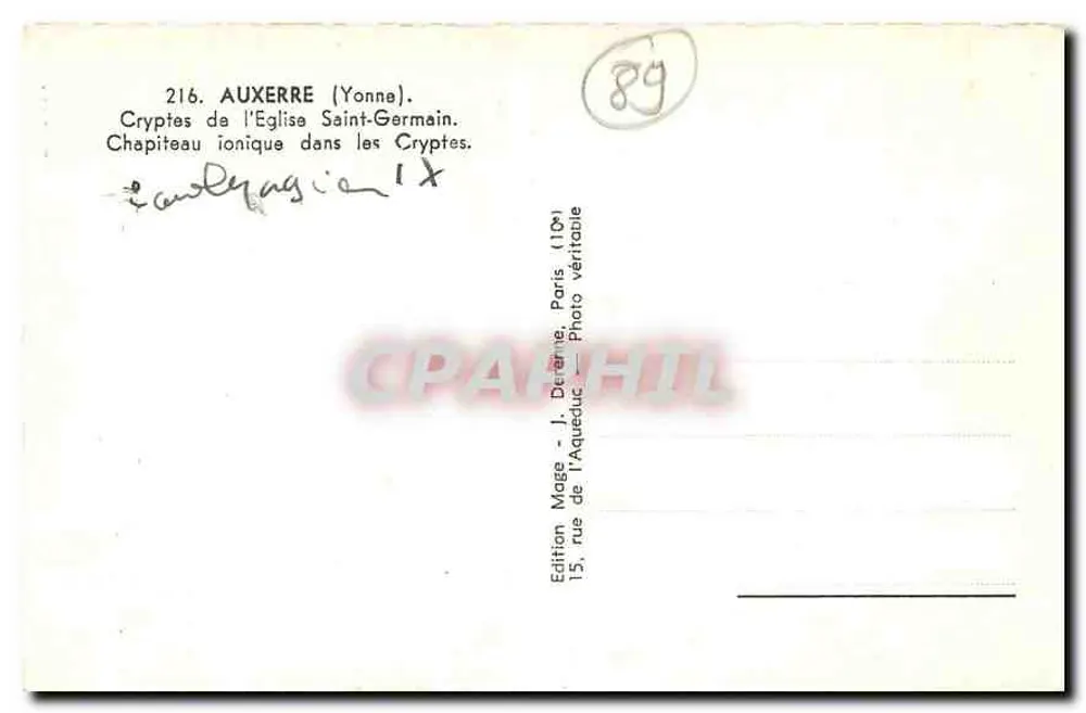 Auxerre (Yonne) — Krypten der Kirche Saint-Germain — Ionischer Kapitell - Rückseite