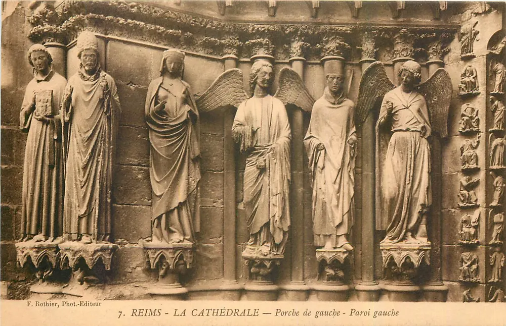 Reims — Die Kathedrale — Linker Portal — Linker Wandbereich — F. Rothier, Foto-Verlag - Vorderseite
