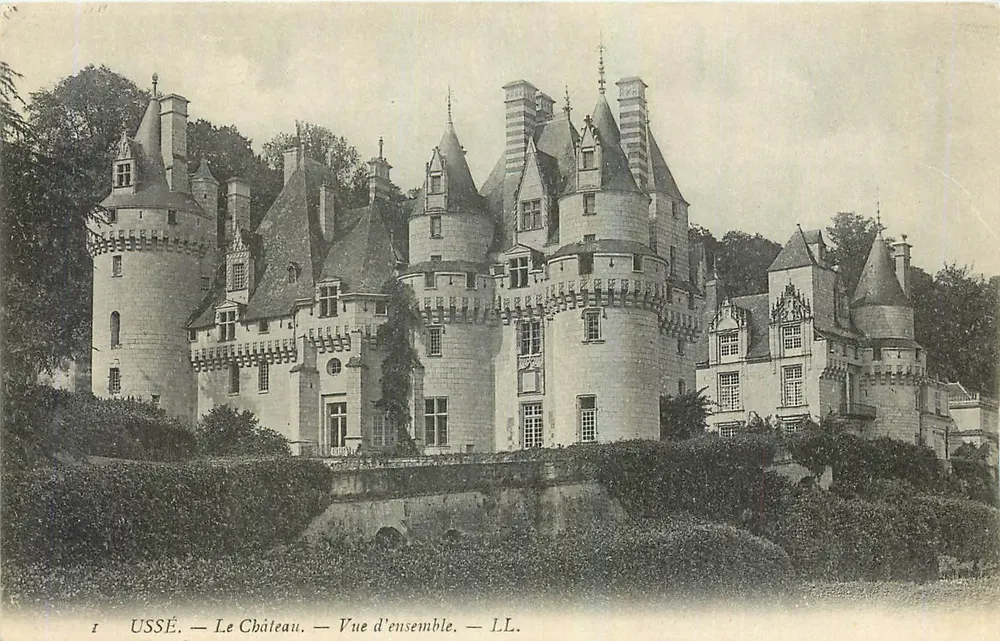 Ussé — O Castelo — Vista geral — L.L. - Frente