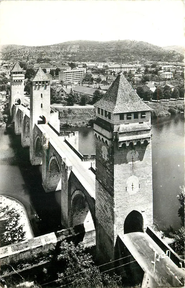 Le Pont Valentré — Cahors (Lot) — Les Éditions d'Art Yvon - Recto