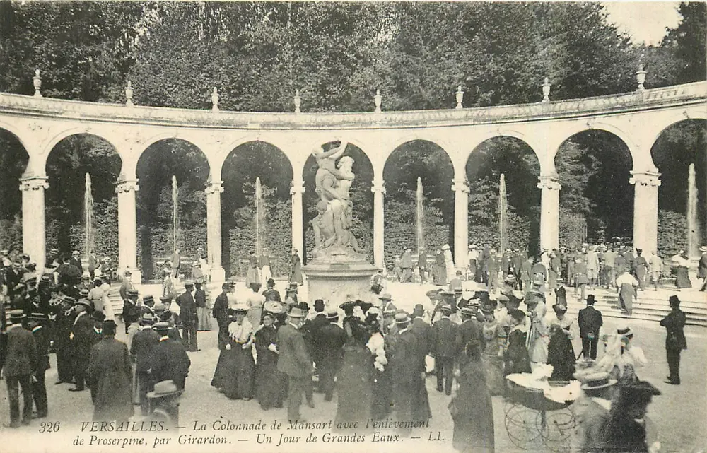 Versailles — Die Mansart-Säulenreihe mit der Entführung der Proserpine, von Girardon — Ein Tag der großen Wasser — LL — n° 326 - Vorderseite