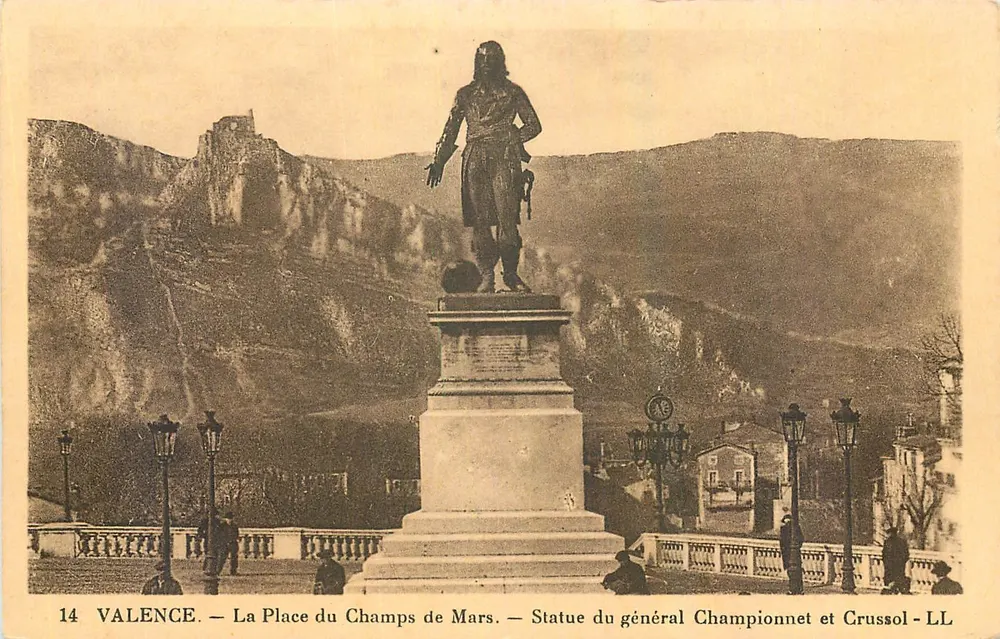 Valence — Place du Champs de Mars — Statue des Generals Championnet und Crussol - LL - Vorderseite