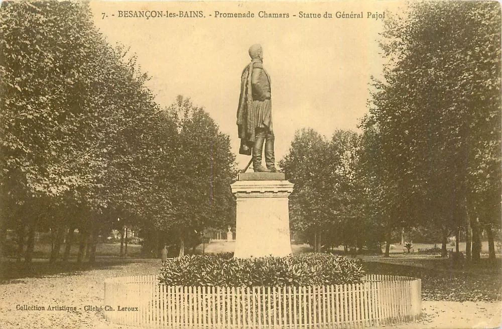 Besançon-les-Bains - Passeio Chamars - Estátua do Geral Pajol - Frente