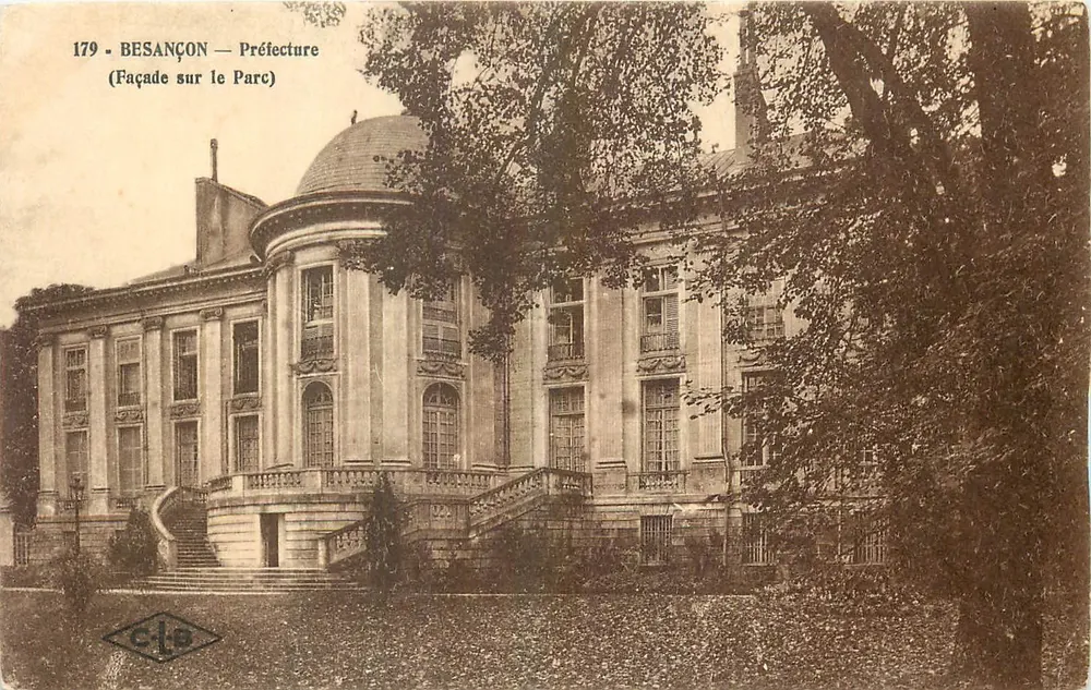 Besançon — Prefeitura — Fachada sobre o Parc — Editor CTS, n° 179 - Frente