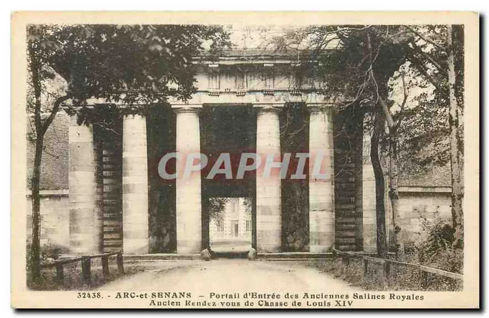 Arc-et-Senans — Eingangstor der Ancien Salines Royales ehemaliger Jagdplatz von Louis XIV - Vorderseite
