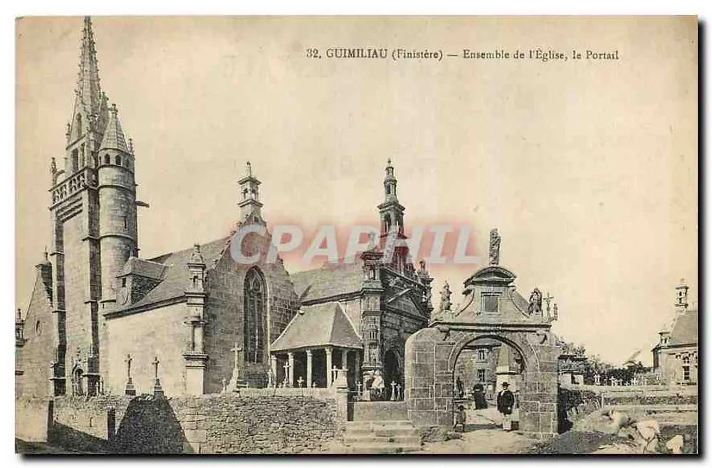 Guimiliau (Finistère) — Ansicht der Kirche, des Portals - Vorderseite