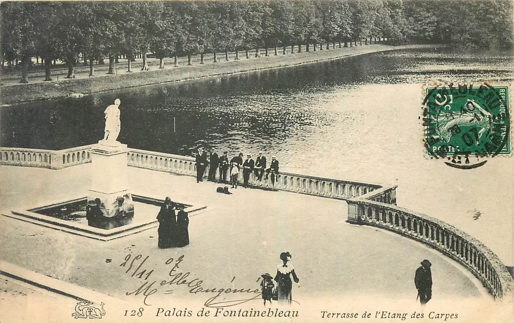 Schloss Fontainebleau — Terrasse des Karpfenteichs — n°128 - Vorderseite