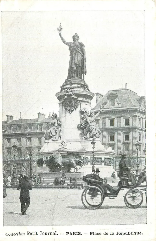 Praça da República — Paris — Coleção Petit Journal - Frente