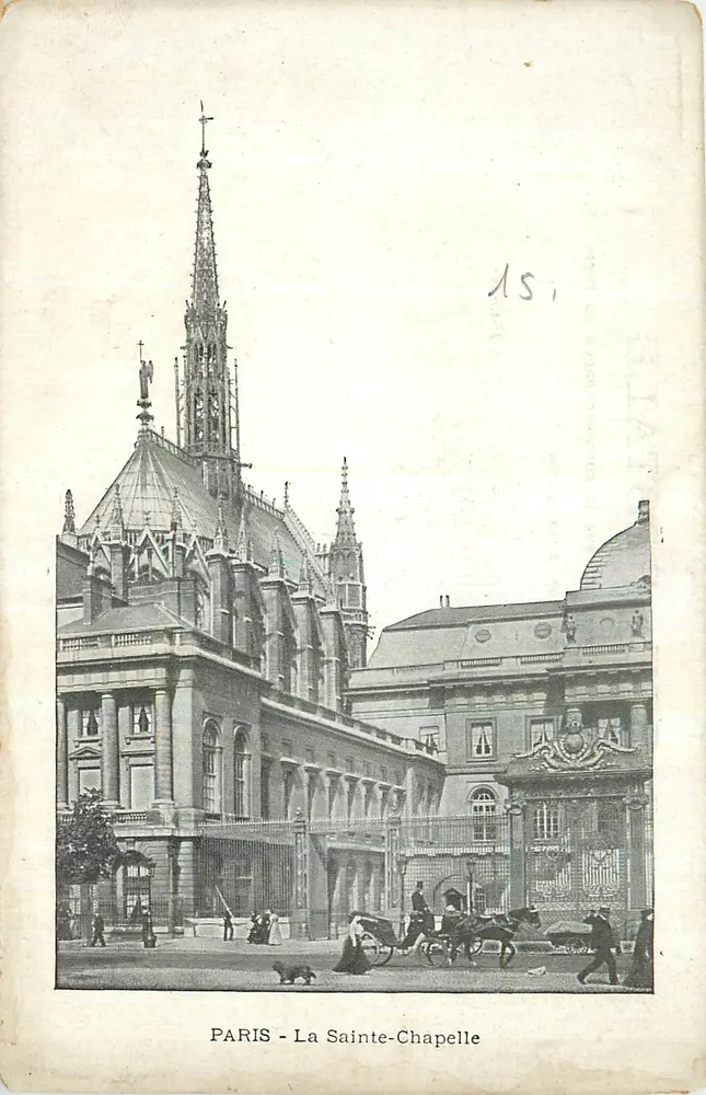 PARIS - A Santa Capela — vista do edifício e da praça com carruagem — editor não identificado - Frente