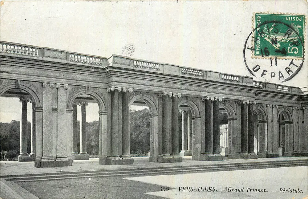Versalhes — Grand Trianon — Pérystilo - Frente