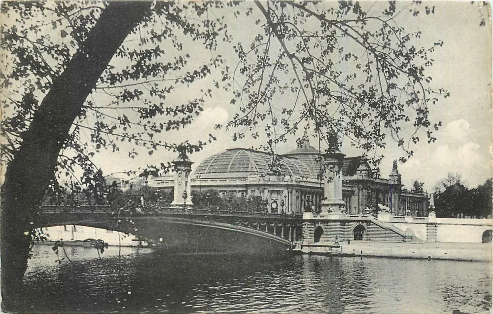 Paris - Le Pont Alexandre-III et le Grand Palais — Édition La Cigogne, III, Rue Blanmure - Paris - Recto