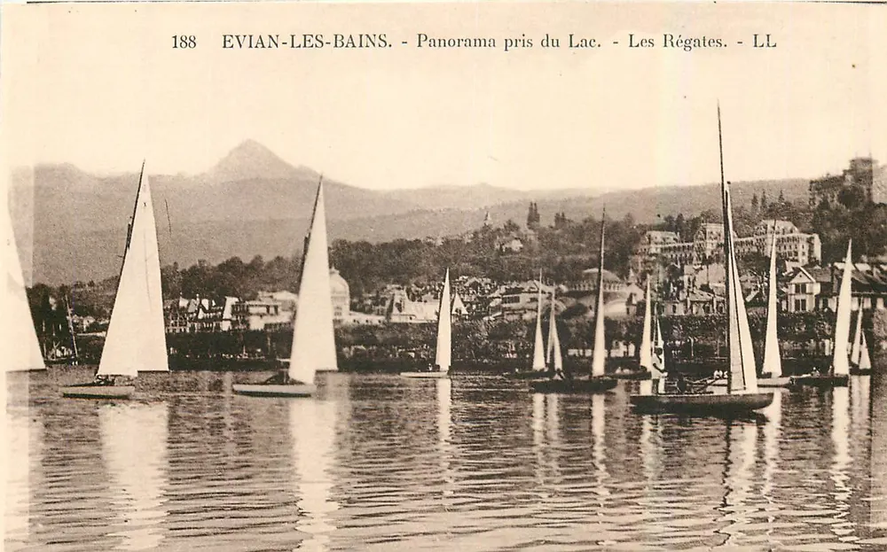 EVIAN-LES-BAINS - Panorama pris du Lac - Les Régates - LL - Recto