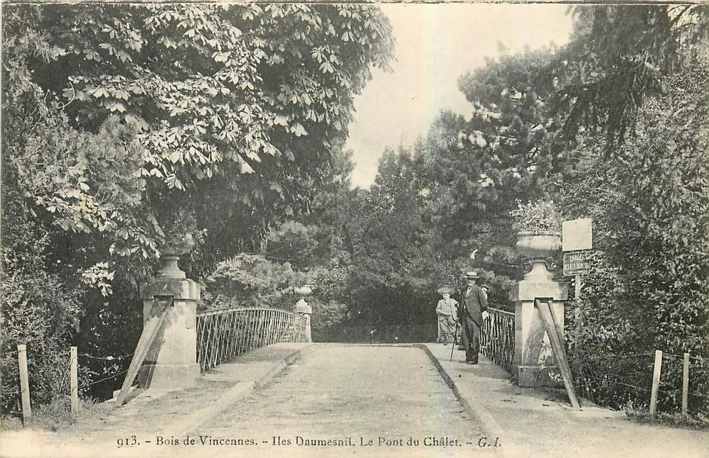Bois de Vincennes - Îles Daumesnil. Le Pont du Châlet - G.L. n°913 - Recto