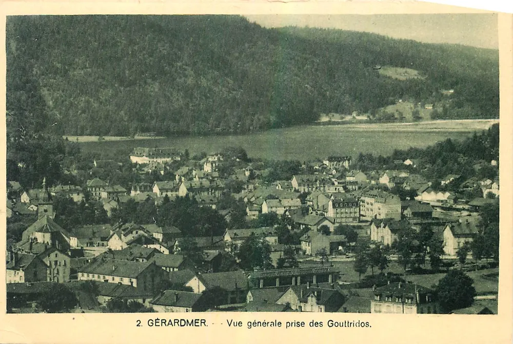 Gérardmer — Vue générale prise des Goultridos — Compagnie Alsacienne des Affiches Postales - Recto