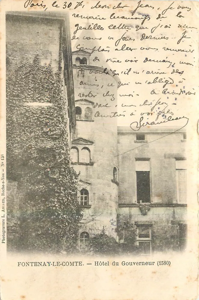 Fontenay-le-Comte — Governor's Hotel (1580) — Photograph by L. Amiaud, Roche-sur-Yon - No. 134 - Front