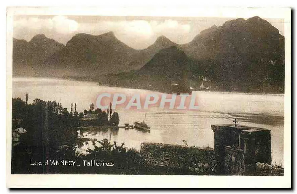 Lake Annecy - Talloires — lakeside view with mountains — Purrot, phot. Annecy - Front