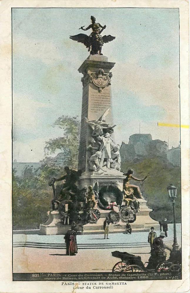 Paris - Cour du Carrousel - Statue de Gambetta (L. P. phot.) - Front