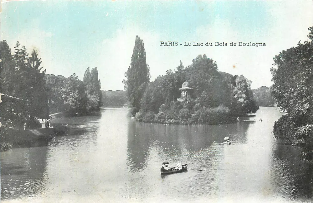 PARIS - Le Lac du Bois de Boulogne — vue du lac avec embarcation et kiosque - Recto