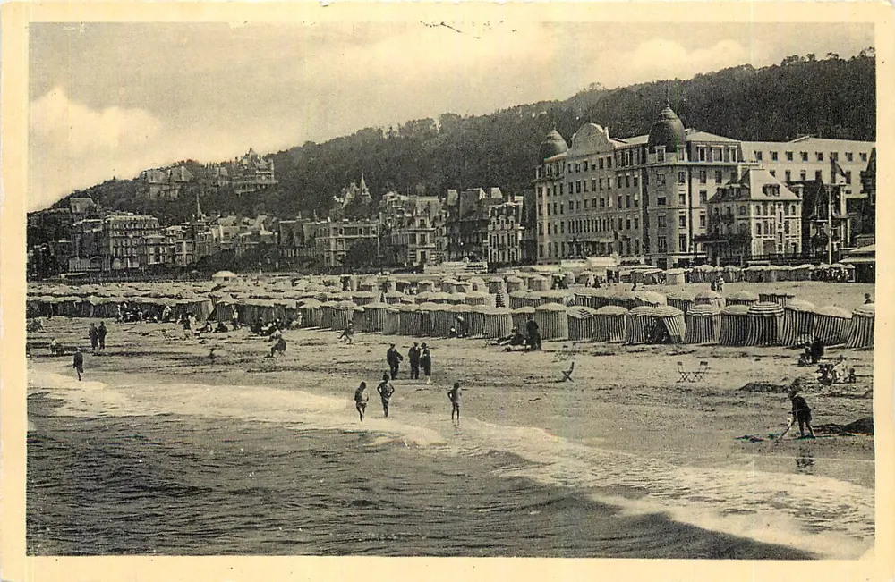 Trouville-la-Reine des Plages — Die Strände bei Ebbe — IFS Arts Photomécanique, Paris - Vorderseite