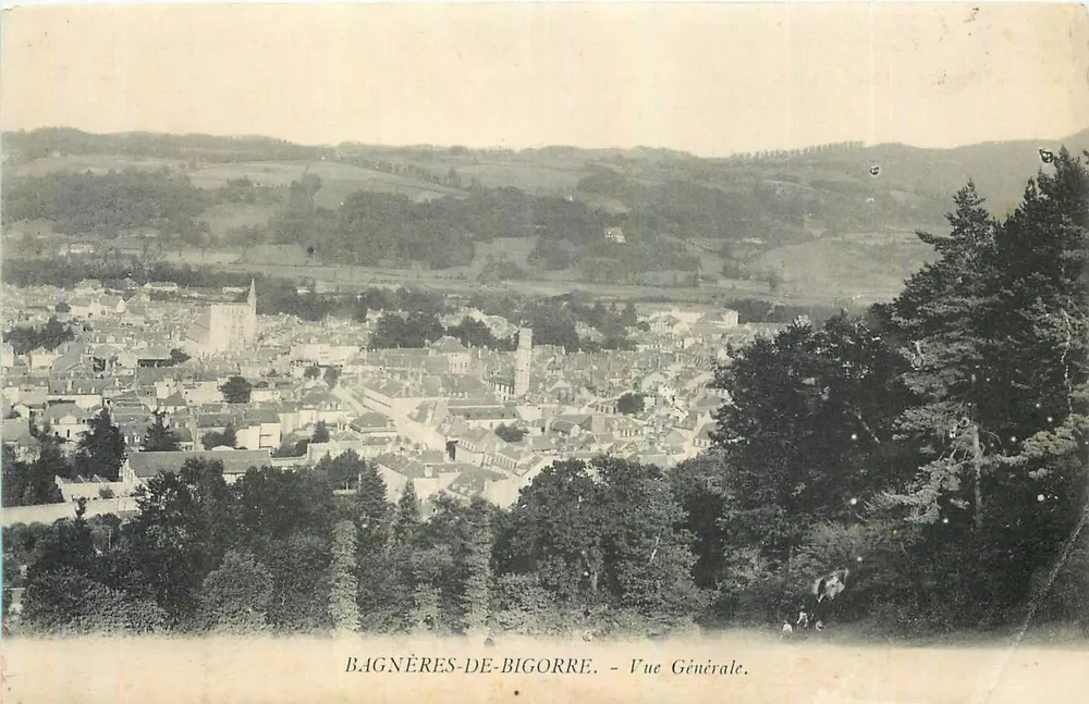 Bagnères-de-Bigorre — General View — publisher not identified, series number not visible - Front