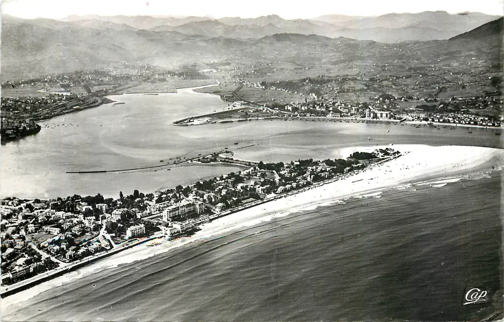 Hendaye — Grenze Frankreich-Spanien — Luftaufnahme — Cap - Vorderseite