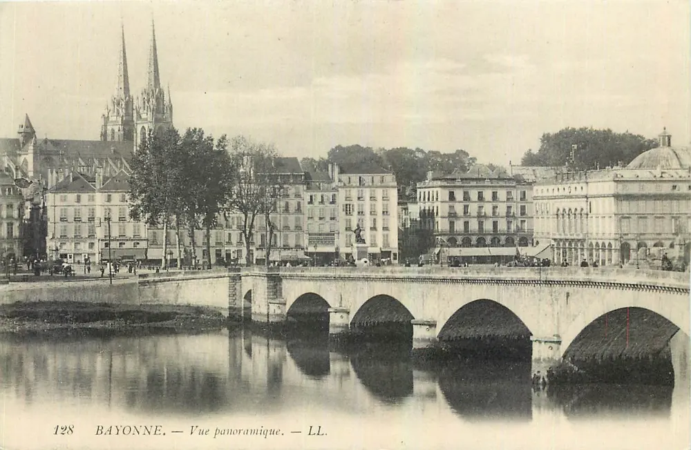 Bayonne — Vista panorâmica — LL. n°128 - Frente