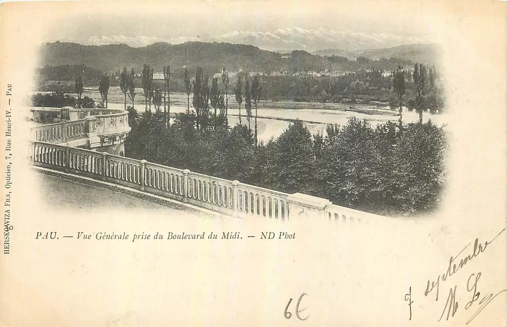 Pau — Vista geral tirada do Boulevard du Midi — HERSKOWIZA Frs, Ópticos, 7, Rue Henri-IV - Frente